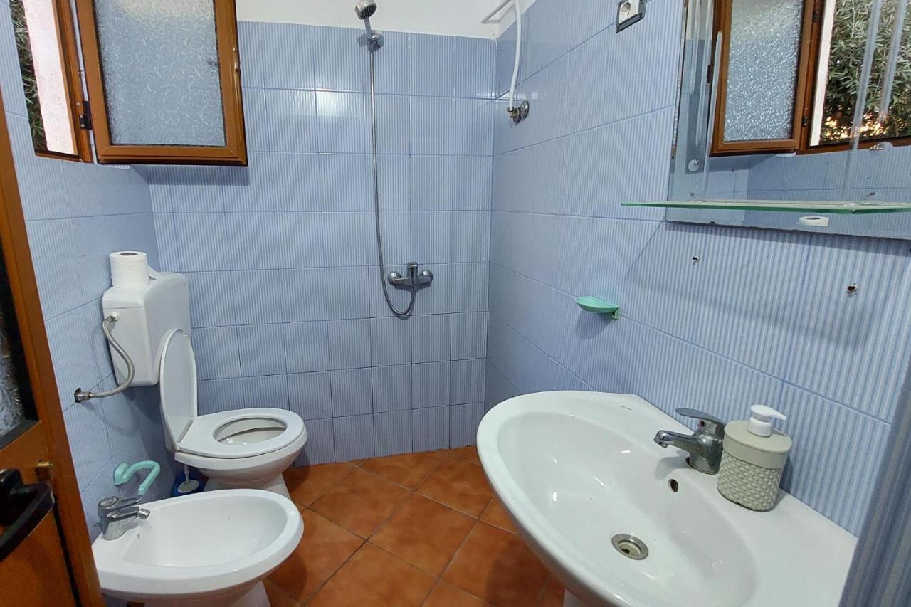 VlorëJonアパートメント エクステリア 写真